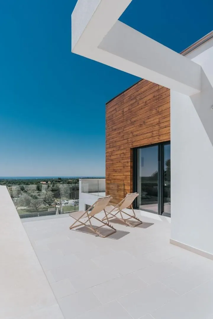 Villa Aria Visnjan In Central Istria For 12 People - Pet Friendly With Wellness & Sea View