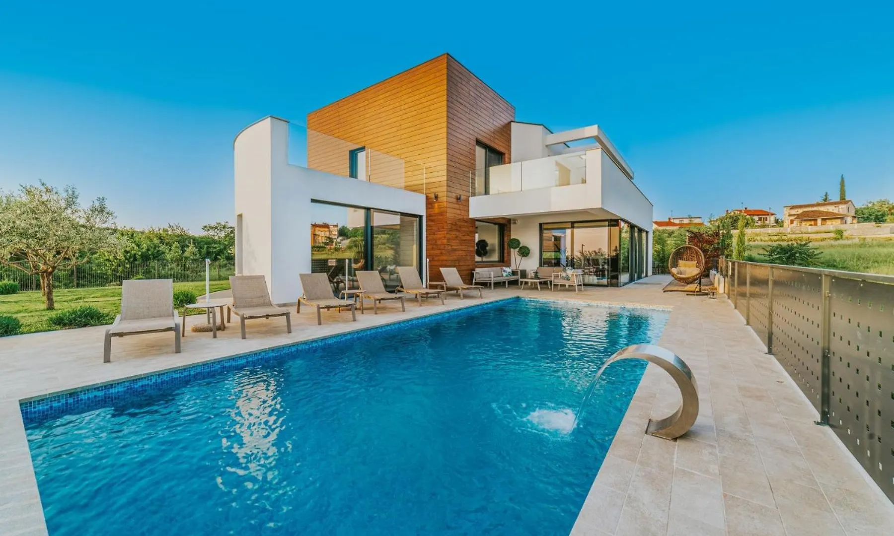 Villa Aria Visnjan In Central Istria For 12 People - Pet Friendly With Wellness & Sea View
